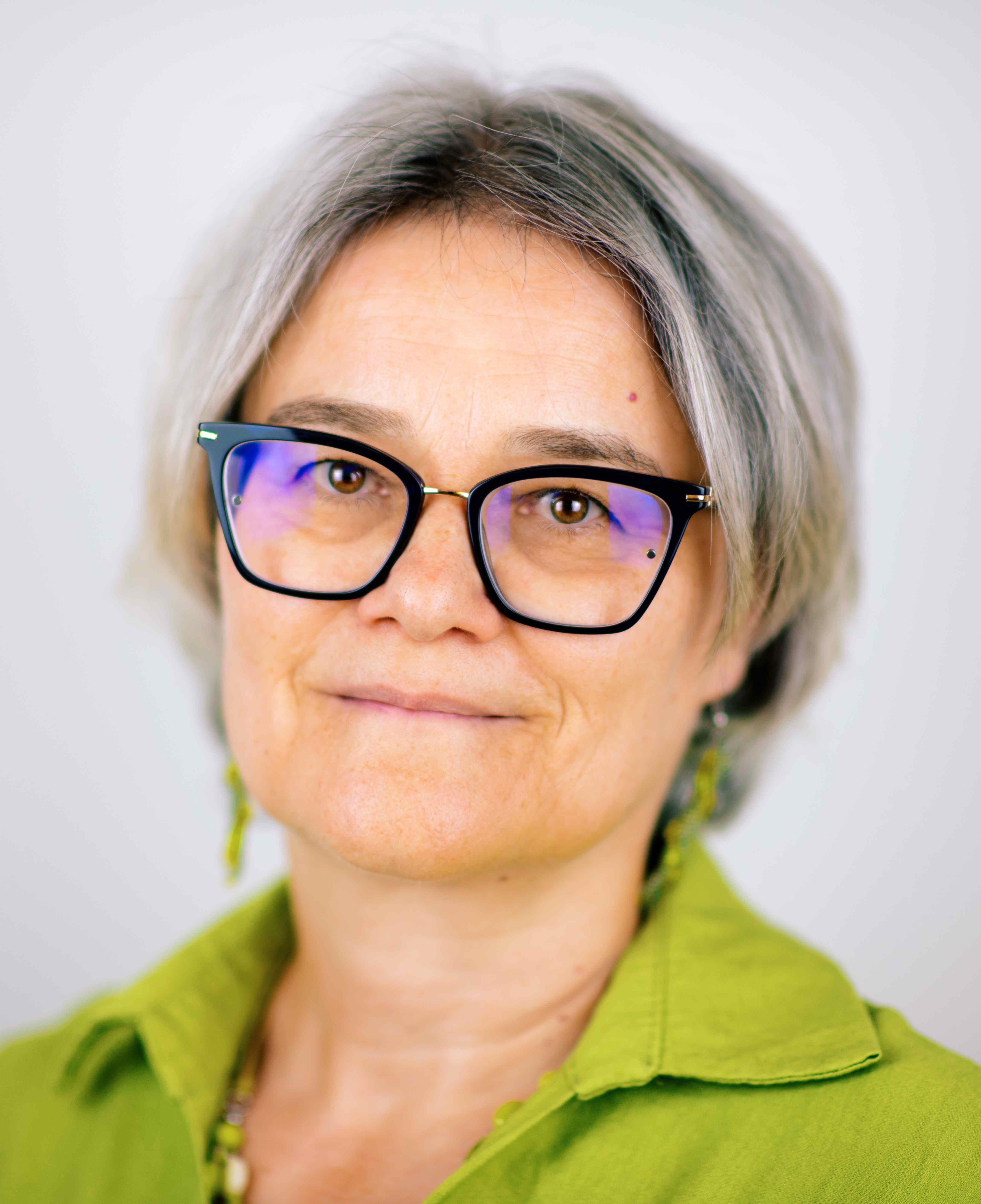 Korpics Márta, Mediátor, képzésben lévő pár-és családterapeuta